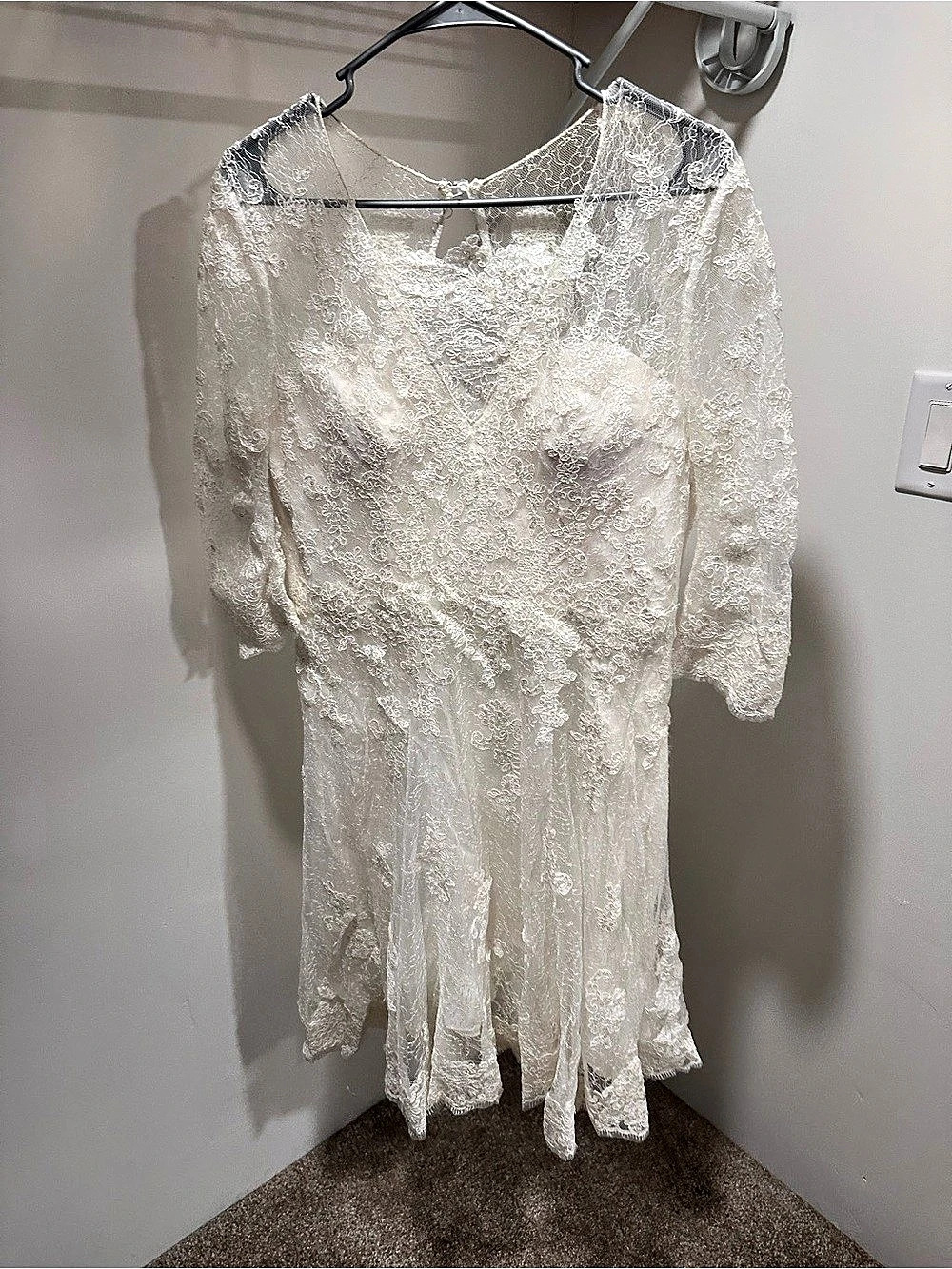 Floral Lace Mini Dress in White Like New